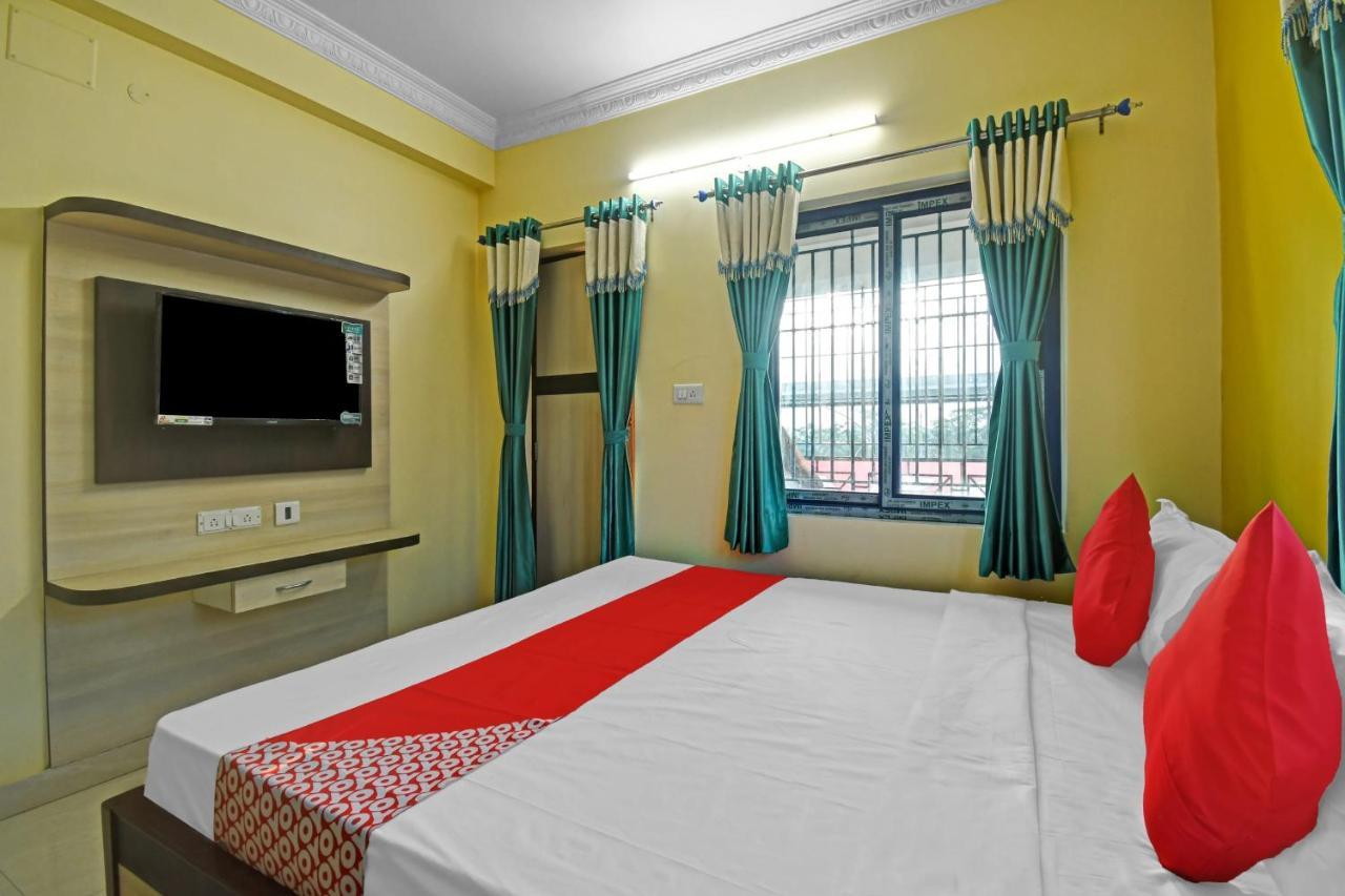 Oyo Flagship 84655 S S Guest House Kolkata Bagian luar foto