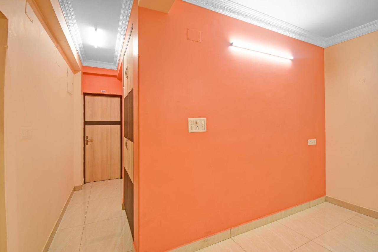 Oyo Flagship 84655 S S Guest House Kolkata Bagian luar foto