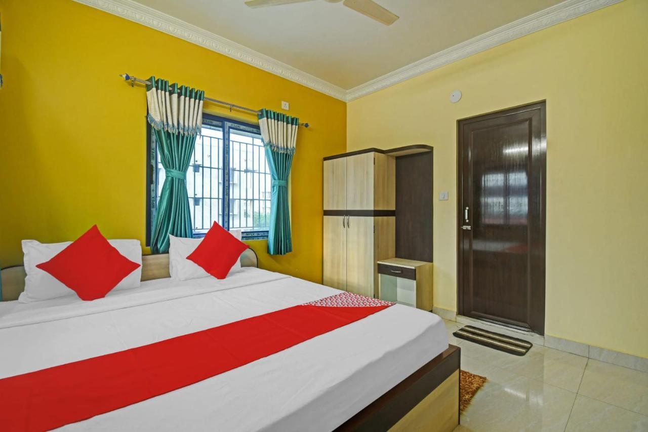 Oyo Flagship 84655 S S Guest House Kolkata Bagian luar foto